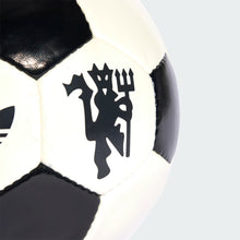 Load image into Gallery viewer, adidas Manchester United Trefoil Club Ball
