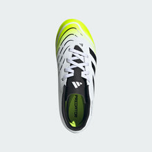 Cargar imagen en el visor de la galería, adidas Predator Club TF J
