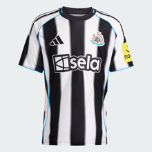 Cargar imagen en el visor de la galería, adidas Men&#39;s Newcastle United 25/26 Home Jersey
