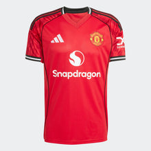 Cargar imagen en el visor de la galería, adidas Men&#39;s Manchester United 25/26 Home Jersey
