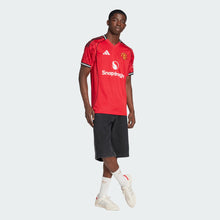 Cargar imagen en el visor de la galería, adidas Men&#39;s Manchester United 25/26 Home Jersey
