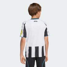 Cargar imagen en el visor de la galería, adidas Youth Newcastle United 25/26 Home Jersey
