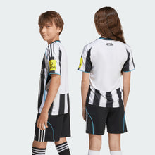Cargar imagen en el visor de la galería, adidas Youth Newcastle United 25/26 Home Jersey
