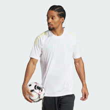 Cargar imagen en el visor de la galería, adidas Men&#39;s Juventus 25/26 Training Jersey

