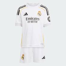 Cargar imagen en el visor de la galería, adidas Real Madrid Home 25/26 Baby Kit
