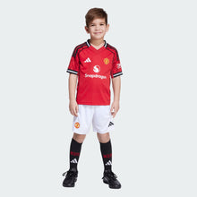 Cargar imagen en el visor de la galería, adidas Manchester United 25/26 Toddlers Home Jersey
