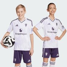 Cargar imagen en el visor de la galería, adidas Youth Manchester United 25/26 Away Jersey
