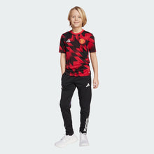 Load image into Gallery viewer, adidas Youth 25/26 Manchester United Pre-Match Shirt
