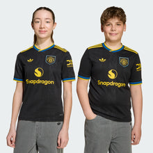 Load image into Gallery viewer, adidas Youth Manchester United 25/26 Third Jersey
