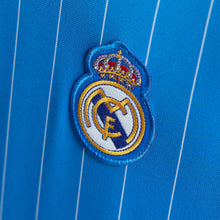 Cargar imagen en el visor de la galería, adidas Real Madrid Terrace Icons Jersey
