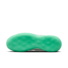 Load image into Gallery viewer, Nike Streetgato IC
