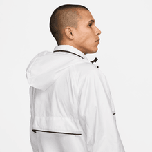 Cargar imagen en el visor de la galería, Men&#39;s Nike USMNT Soccer Jacket
