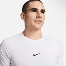 Cargar imagen en el visor de la galería, Nike Pro Men&#39;s Dri-FIT Slim Short-Sleeve Top

