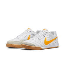 Cargar imagen en el visor de la galería, Nike Gato IC
