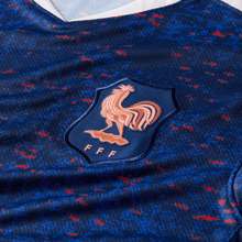 Cargar imagen en el visor de la galería, Nike Men&#39;s France 2025 (Women&#39;s) Home Jersey
