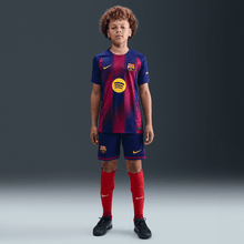 Cargar imagen en el visor de la galería, Nike Youth FC Barcelona 25/26 Stadium Home Replica Jersey
