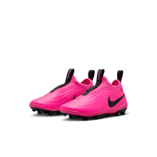 Load image into Gallery viewer, Nike Jr. Tiempo Maestro Flex FG/MG PS
