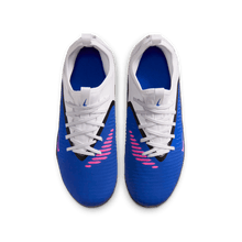 Cargar imagen en el visor de la galería, Nike Jr. Phantom 6 Low Academy FG/MG
