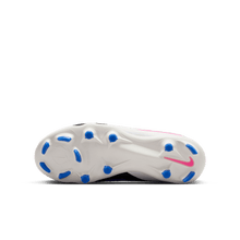 Cargar imagen en el visor de la galería, Nike Jr. Phantom 6 Low Academy FG/MG
