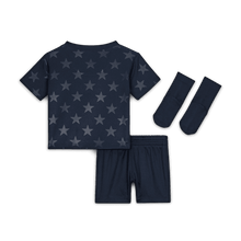 Cargar imagen en el visor de la galería, Nike Infant USMNT 2026 Stadium Away Kit

