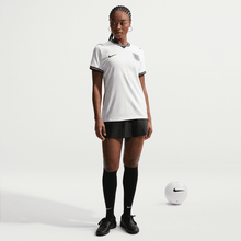 Cargar imagen en el visor de la galería, Nike Women's England 2026 Stadium Home Jersey
