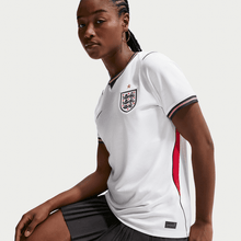 Cargar imagen en el visor de la galería, Nike Women's England 2026 Stadium Home Jersey
