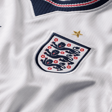 Cargar imagen en el visor de la galería, Nike Youth England 2026 Stadium Home Jersey
