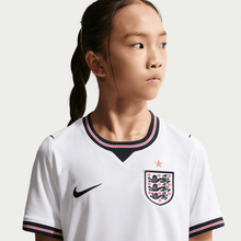Cargar imagen en el visor de la galería, Nike Youth England 2026 Stadium Home Jersey
