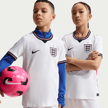 Cargar imagen en el visor de la galería, Nike Youth England 2026 Stadium Home Jersey
