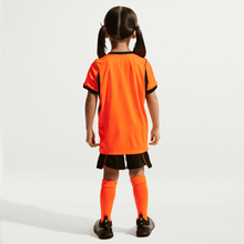 Load image into Gallery viewer, Nike Little Kids' Netherlands 2026 Home Stadium Kit
