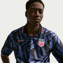 Cargar imagen en el visor de la galería, Nike Men's USMNT Energy Dri-FIT Short-Sleeve Top
