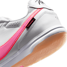 Cargar imagen en el visor de la galería, Nike Tiempo Streetgato PRM T IC
