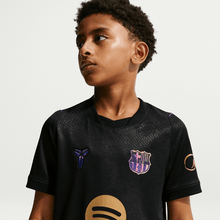 Cargar imagen en el visor de la galería, Nike Youth FC Barcelona 26/27 Stadium Away Jersey
