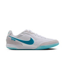 Load image into Gallery viewer, Nike Tiempo Streetgato IC
