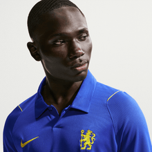Cargar imagen en el visor de la galería, Nike Men's Chelsea 26/27 Stadium Home Jersey LS
