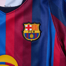 Cargar imagen en el visor de la galería, Nike Little Kid's FC Barcelona 26/27 Home Stadium Kit
