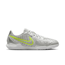 Cargar imagen en el visor de la galería, Nike Tiempo Legend 10 Academy IC
