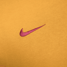Cargar imagen en el visor de la galería, Men&#39;s Nike PSG Soccer French Terry Pullover Hoodie
