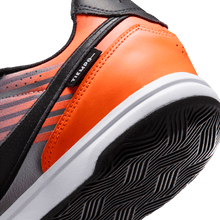 Cargar imagen en el visor de la galería, Nike Tiempo Streetgato PRM Heritage IC
