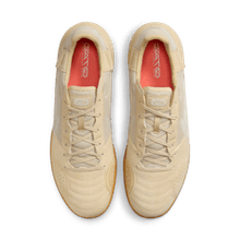 Load image into Gallery viewer, Nike Streetgato IC
