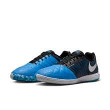 Load image into Gallery viewer, Nike Lunargato II IC
