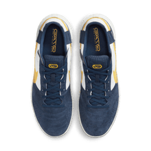 Load image into Gallery viewer, Nike Streetgato IC
