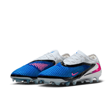 Load image into Gallery viewer, Nike Phantom 6 Low Elite FG
