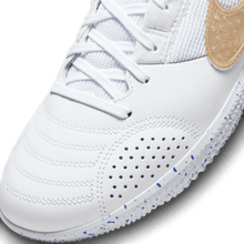 Load image into Gallery viewer, Nike Streetgato IC
