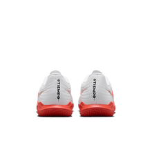 Cargar imagen en el visor de la galería, Nike Tiempo Maestro Club IC
