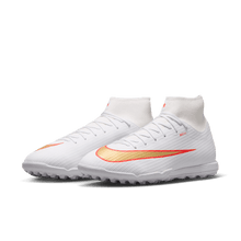 Cargar imagen en el visor de la galería, Nike Mercurial Superfly 11 Academy TF

