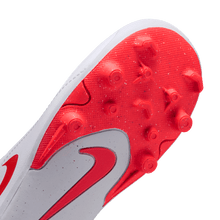 Cargar imagen en el visor de la galería, Nike Jr. Tiempo Maestro Club Flex FG/MG PS

