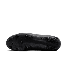Cargar imagen en el visor de la galería, Nike Phantom GX 2 Academy AG
