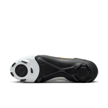 Load image into Gallery viewer, Nike Phantom Luna 2 Pro FG
