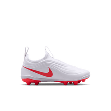 Cargar imagen en el visor de la galería, Nike Jr. Tiempo Maestro Club Flex FG/MG PS
